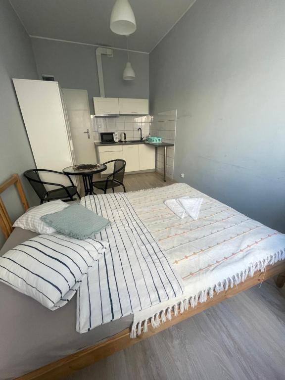 Pokoje i apartamenty - 1